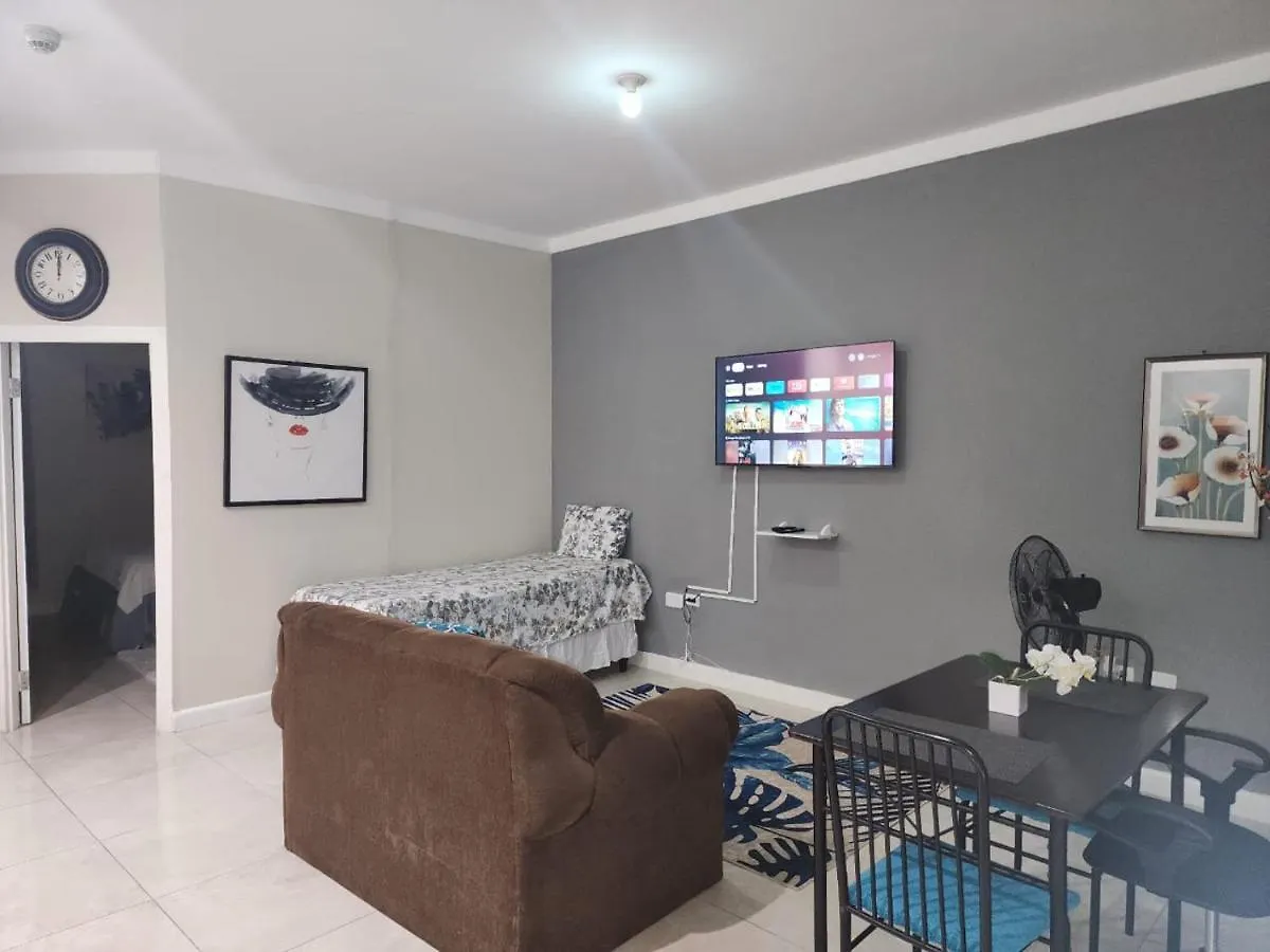 Apartamento Accommodations At Silverbrok Kingston Jamaica